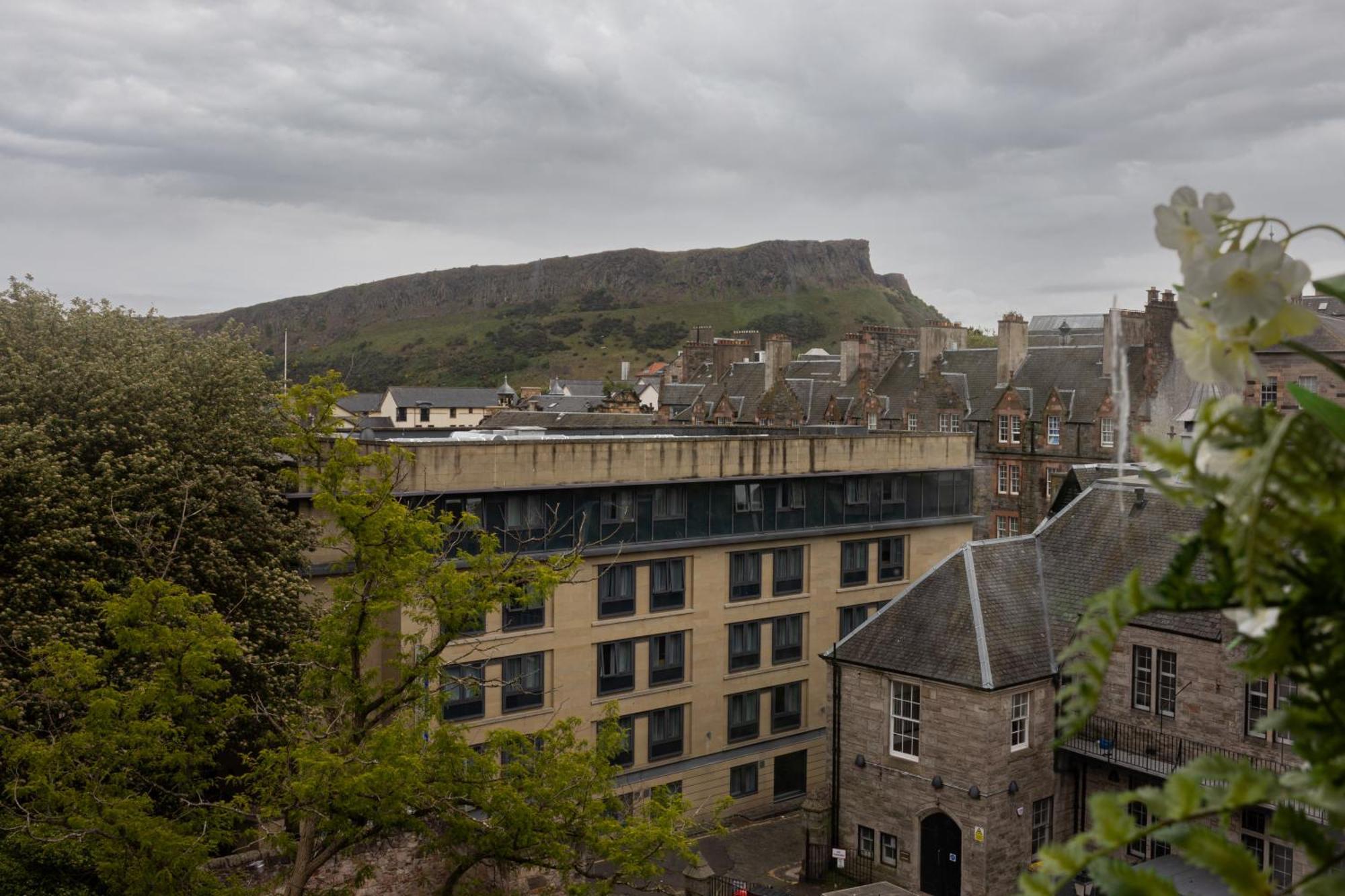 Blackfriars Residence - Beautiful Home Edinburgh Exterior photo